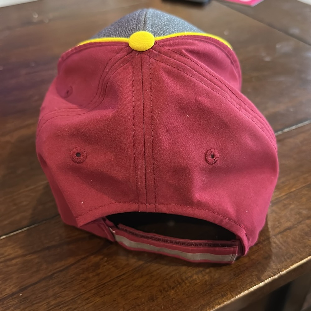Iowa state hat - Picture 2 of 4